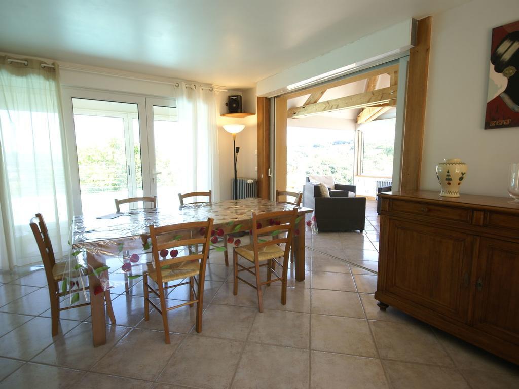 Modern Holiday Home With Private Pool Loubressac Стая снимка