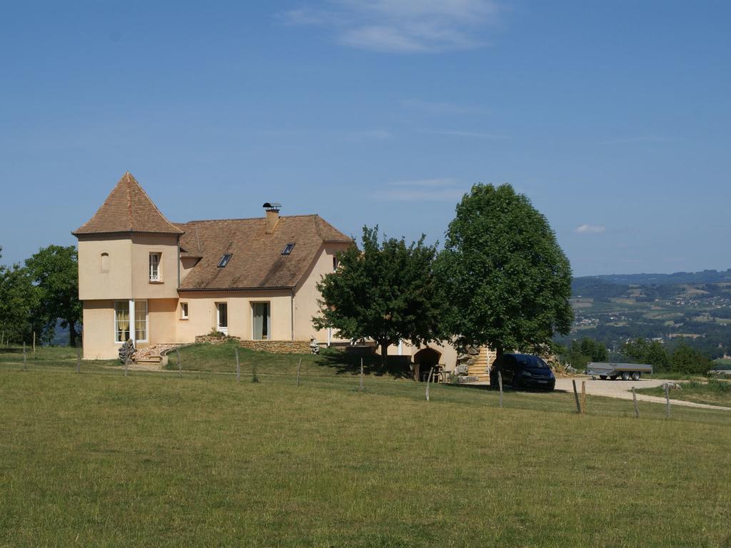 Modern Holiday Home With Private Pool Loubressac Стая снимка