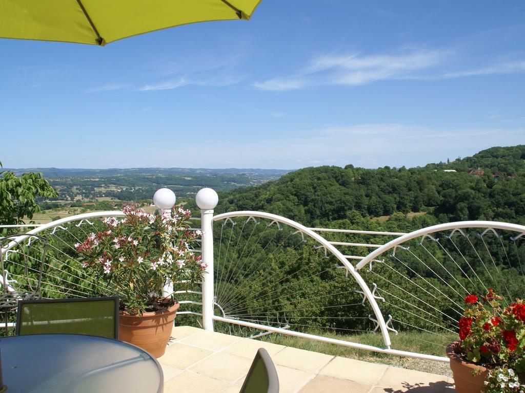 Modern Holiday Home With Private Pool Loubressac Стая снимка