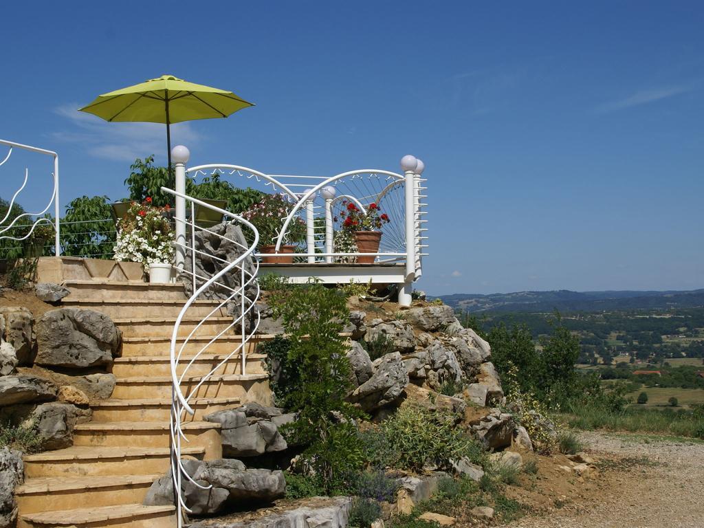 Modern Holiday Home With Private Pool Loubressac Стая снимка